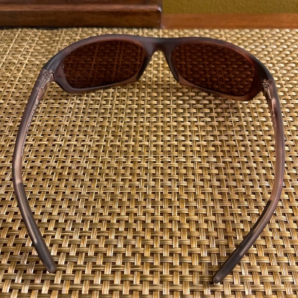 Authentic Maui Jim polarize unisex shades main image 10